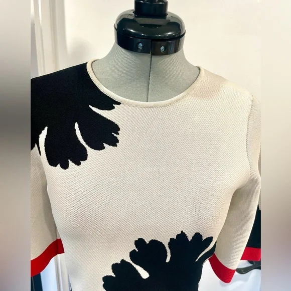 Alexander McQueen white Intarsia knit top, size S, Red/black, EUC - Picture 11 of 14